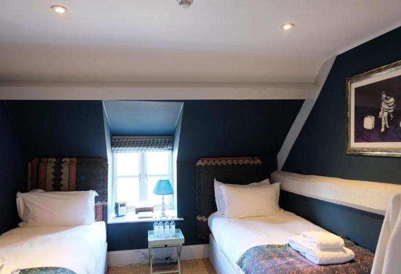 فندق صغير The Bull Inn