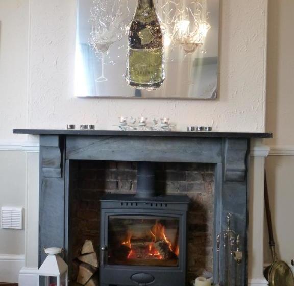 旅馆 The Castle Inn