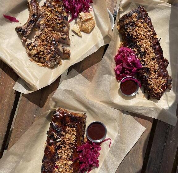 호스텔 White Hart