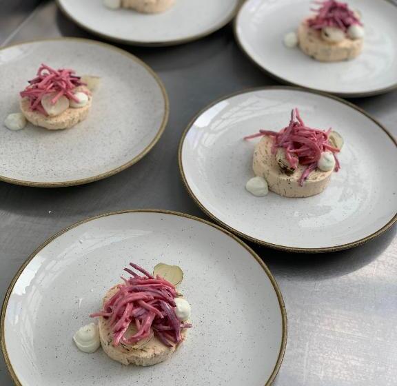 호스텔 White Hart