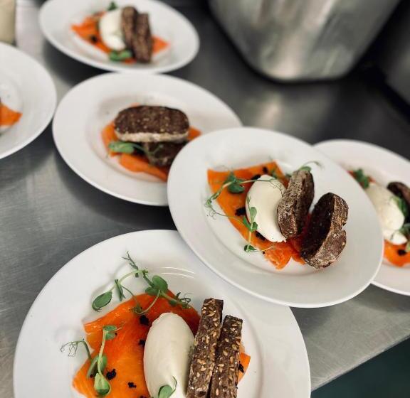 호스텔 White Hart