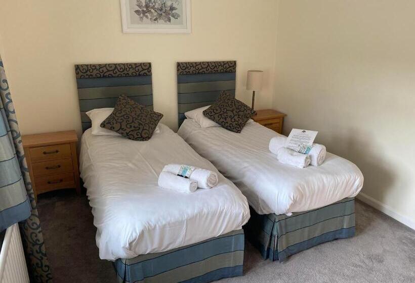 민박 The Royal Oak