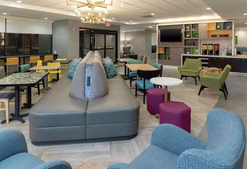 هتل Home2 Suites By Hilton Indianapolis Airport