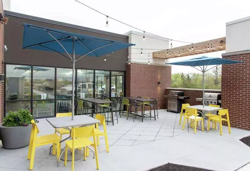 هتل Home2 Suites By Hilton Indianapolis Airport