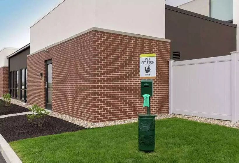 هتل Home2 Suites By Hilton Indianapolis Airport
