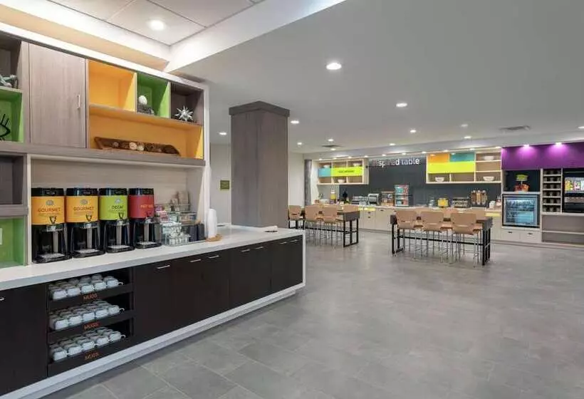 هتل Home2 Suites By Hilton Indianapolis Airport