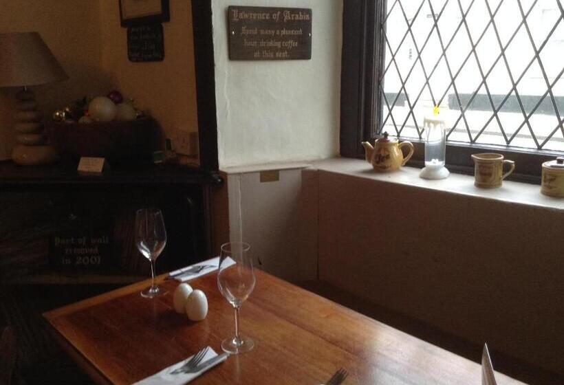 펜션 Anglebury House