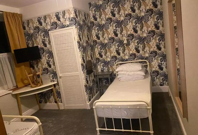 Majatalo Channel Vista Guest House