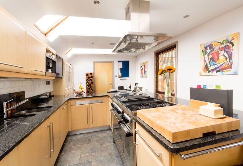 פנסיון Cherwell Gates