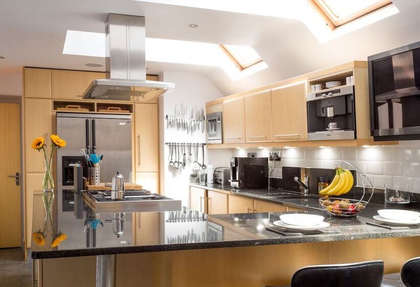 פנסיון Cherwell Gates