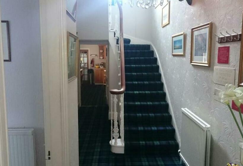 Pensione Crawfords Guest House