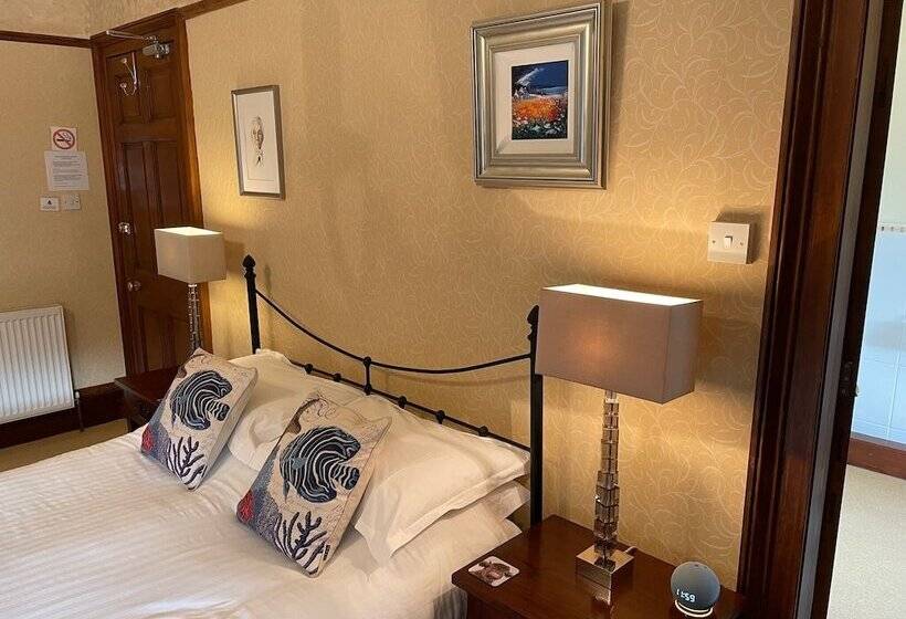 פנסיון The Shore House