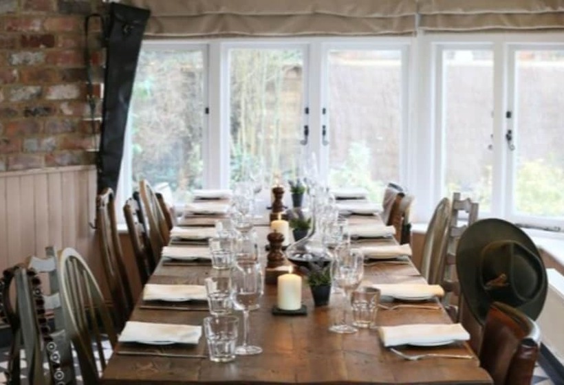 فندق صغير The Bunk Inn