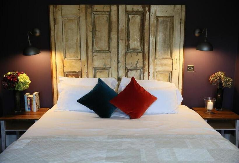 فندق صغير The Bunk Inn