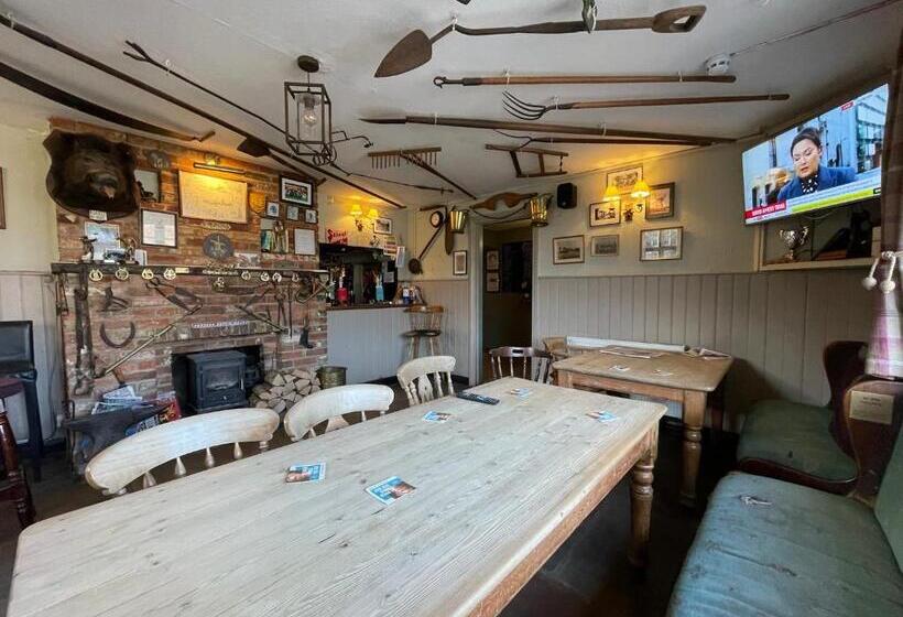 فندق صغير The Windmill Inn