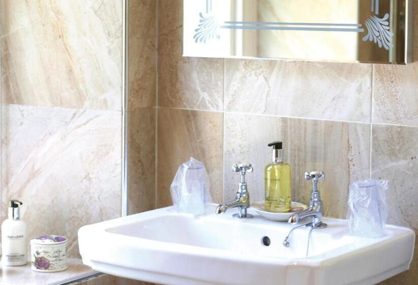 膳宿费 Afon Rhaiadr Country House