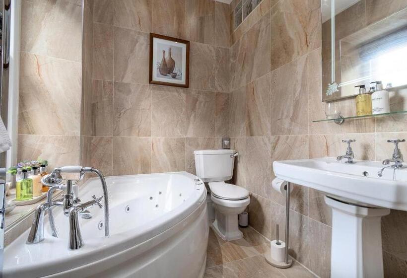 膳宿费 Afon Rhaiadr Country House