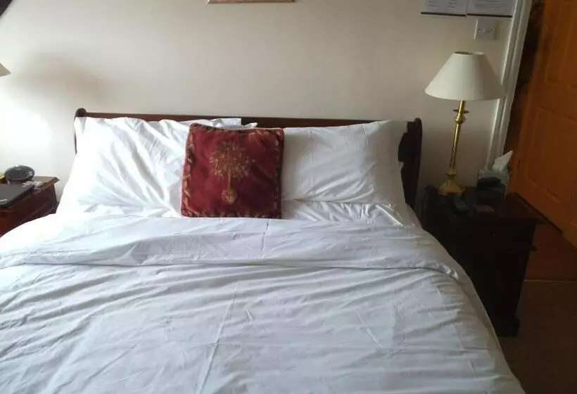 پانسیون Corncroft Guest House