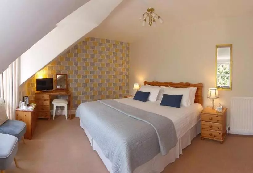 Majatalo Crioch Guest House