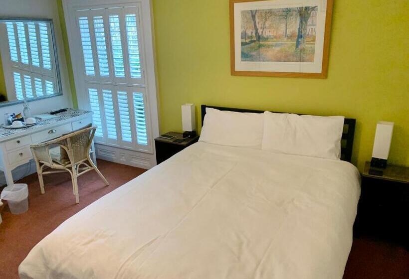 بنسيون Derrin Guest House