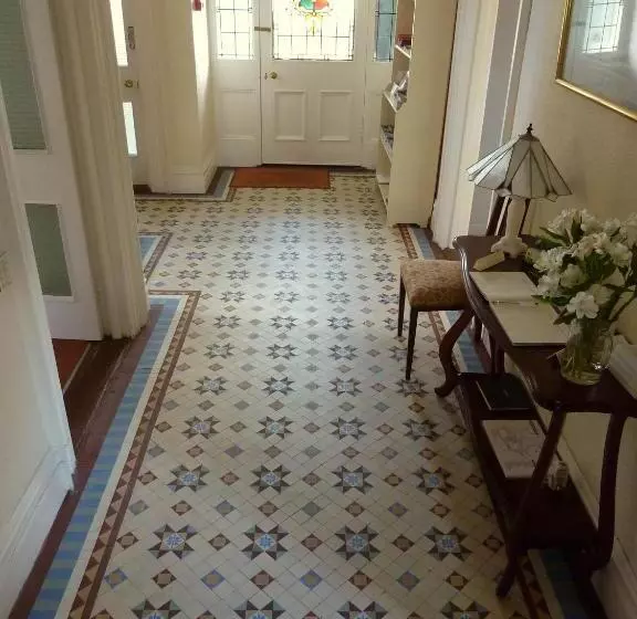 Pension Derrin Guest House