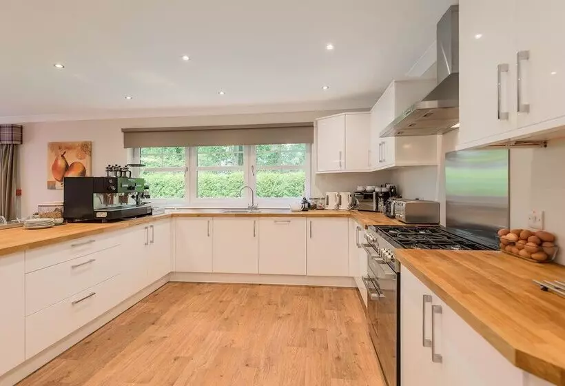 Majatalo Dukeside Lodge