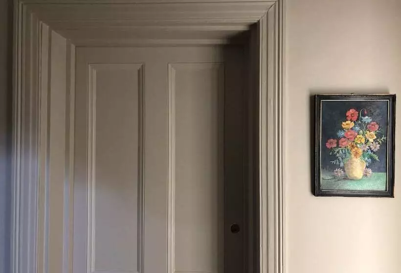 Majatalo East Beach Guest House