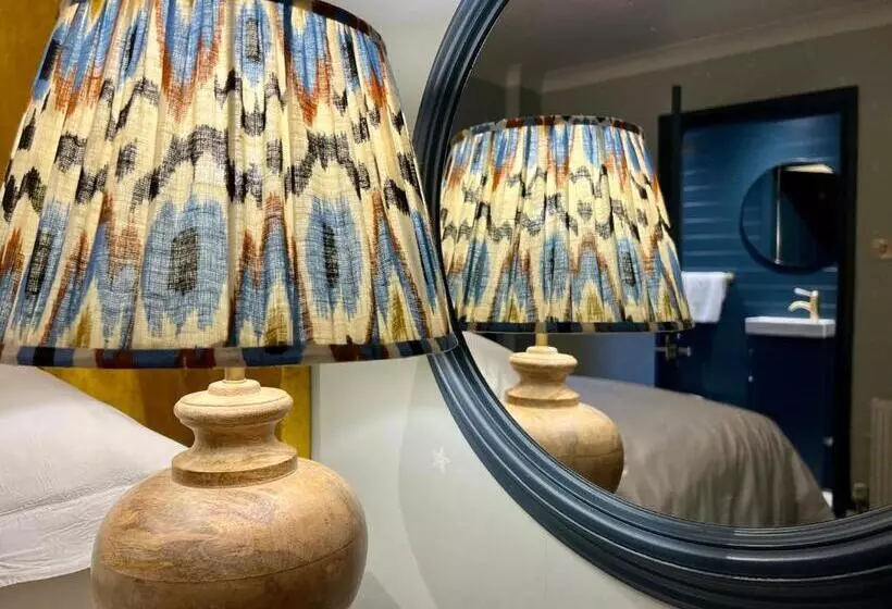 Majatalo East Beach Guest House