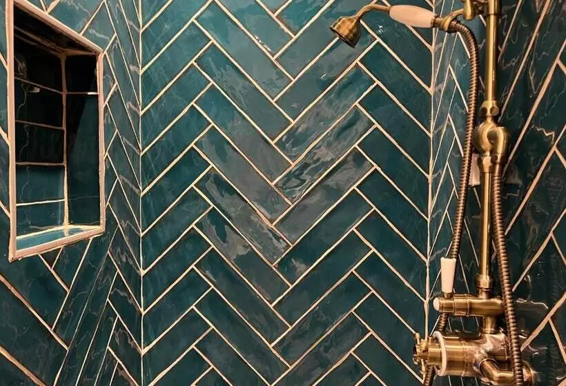 Majatalo East Beach Guest House