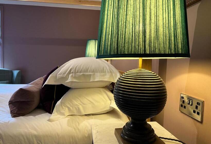 بنسيون East Beach Guest House