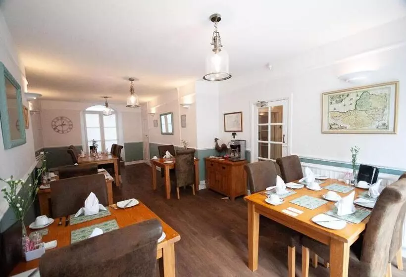 ペンション Exmoor House