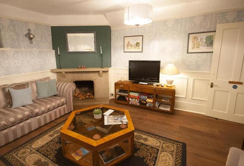 بنسيون Exmoor House