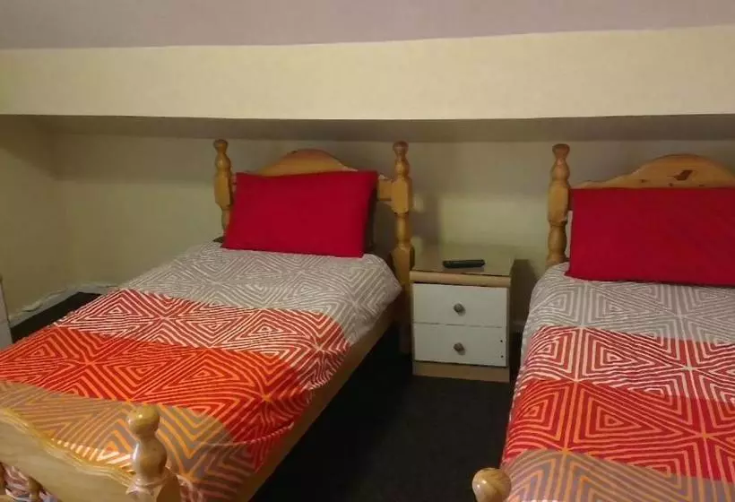 Majatalo Park House B&b