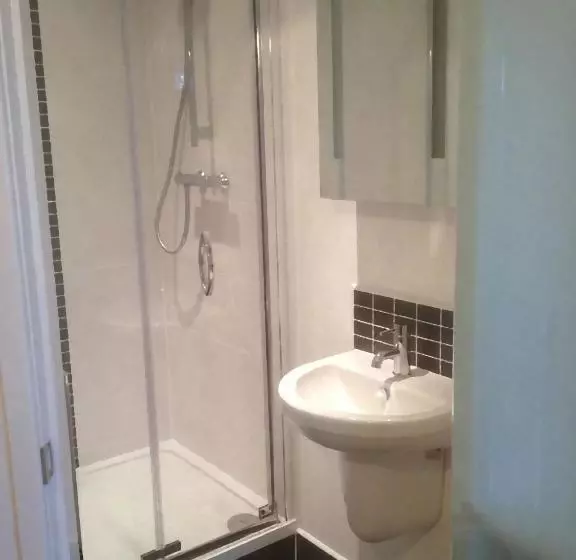 Majatalo Park House B&b