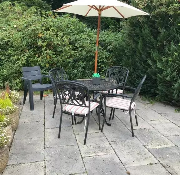 Majatalo Tanglewood Gatwick Bed & Breakfast