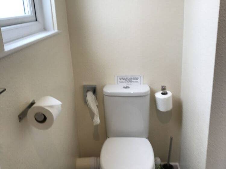 ペンション The Miclaran Guest House