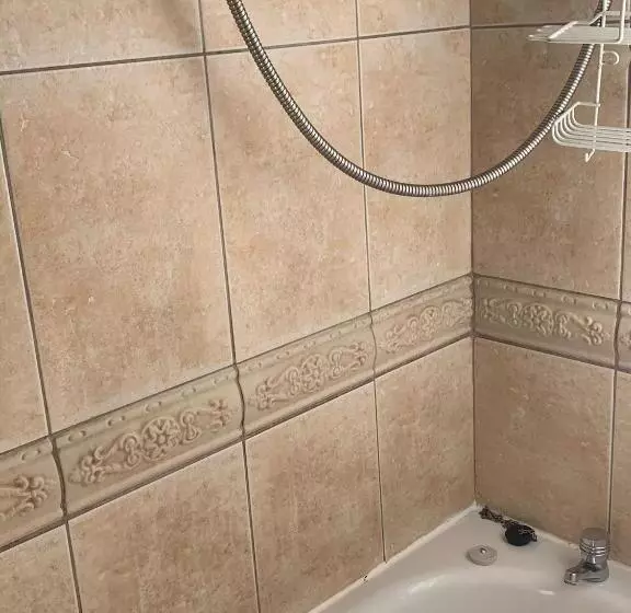 Majatalo The Pines Guest House