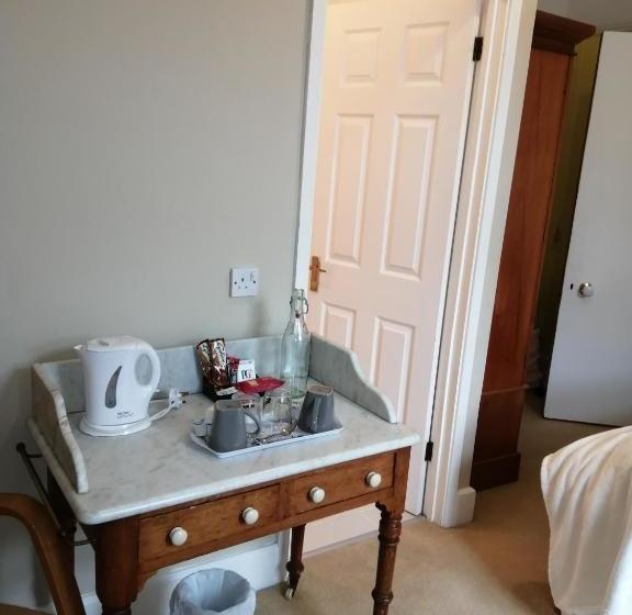 ペンション Wavecrest