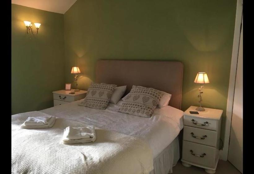 ペンション Wavecrest