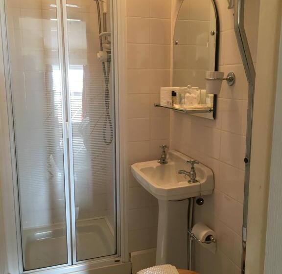 ペンション Wavecrest