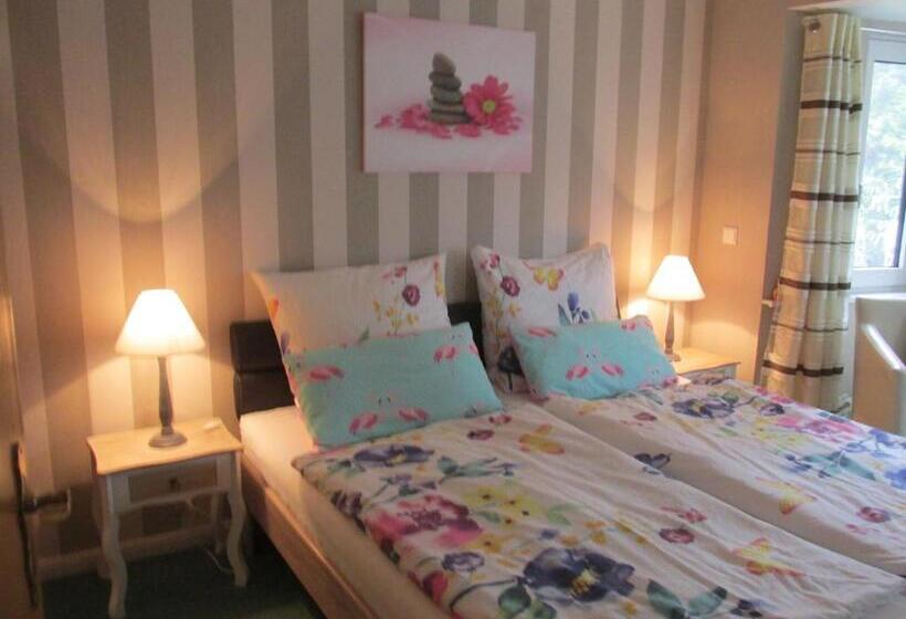 بنسيون Gästehaus Carstens