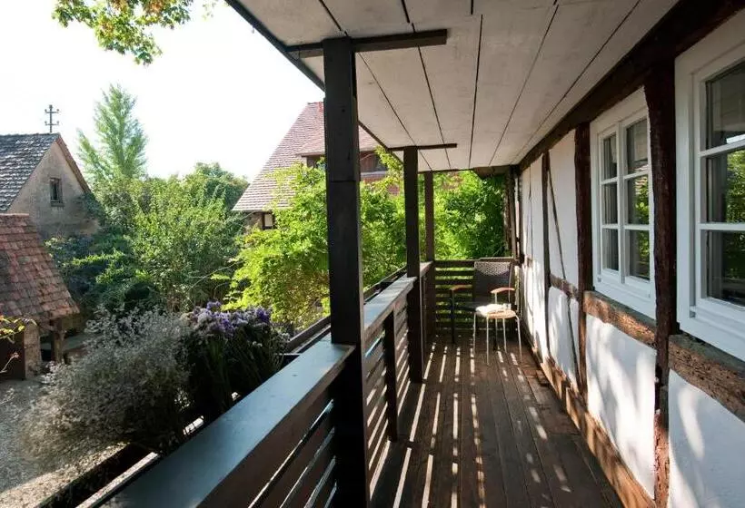 1463 Apartmenthaus