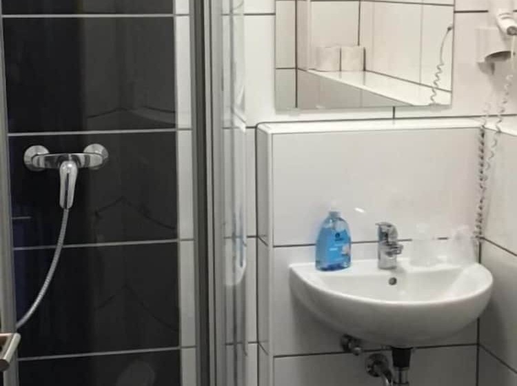 بنسيون Draiser Hof