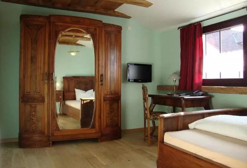 Retkeilymaja Historisches Genusshotel Löwen