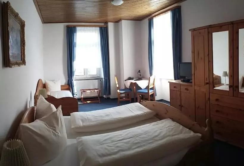 Retkeilymaja Historisches Genusshotel Löwen