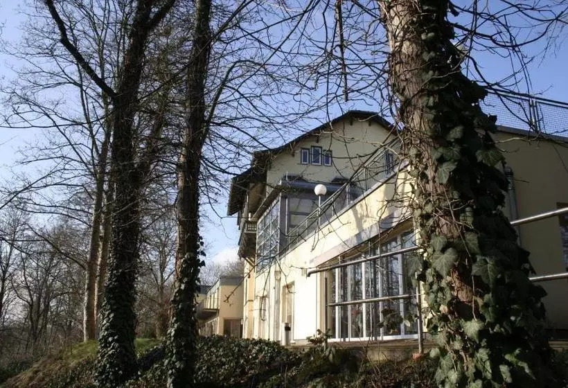 Majatalo Dreibrunnen Gästehaus Im Luisenpark