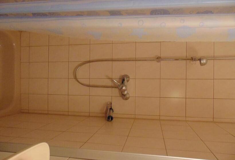 호스텔 Gasthaus Rebstock