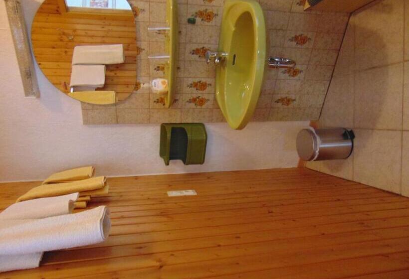 호스텔 Gasthaus Rebstock