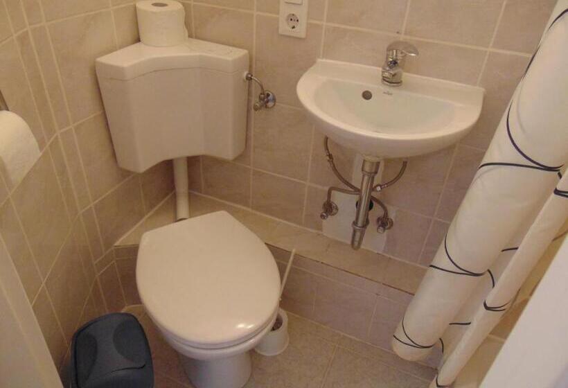 호스텔 Gasthaus Rebstock