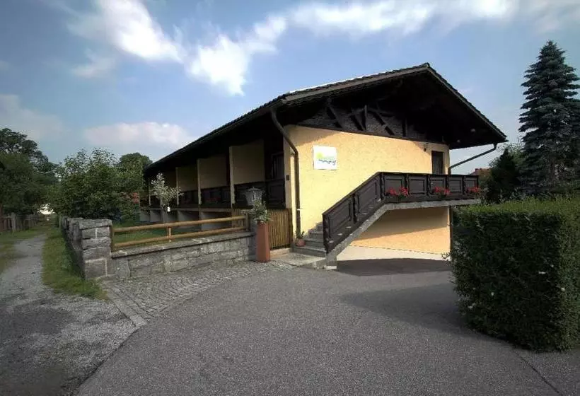 Retkeilymaja Gästehaus Obermeier